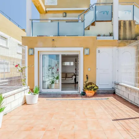 Spacious In With Swimming Pool Holiday home