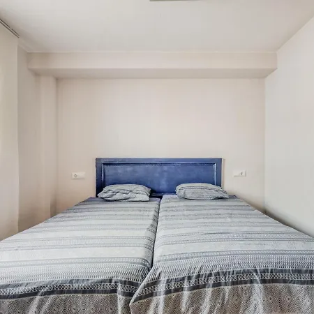 Spacious In With Swimming Pool
