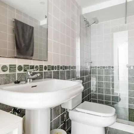 Holiday home Spacious In With Swimming Pool *
