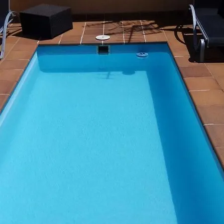 Nyaraló Spacious In With Swimming Pool *